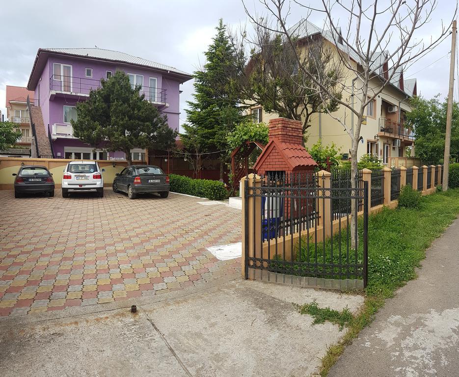 Pensiunea Casa Johnelly Костинешти Экстерьер фото