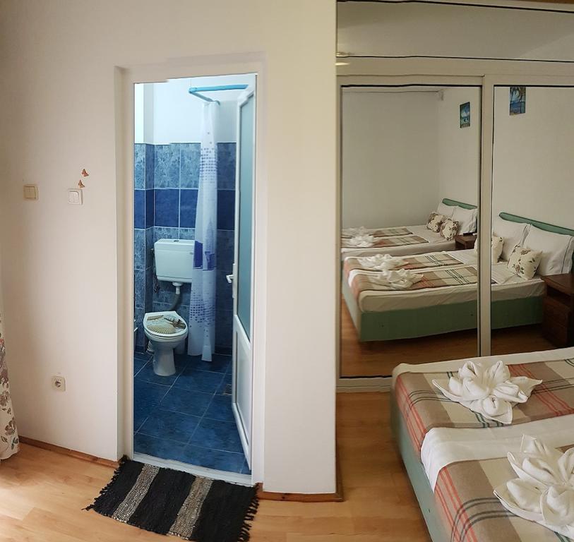Pensiunea Casa Johnelly Костинешти Экстерьер фото